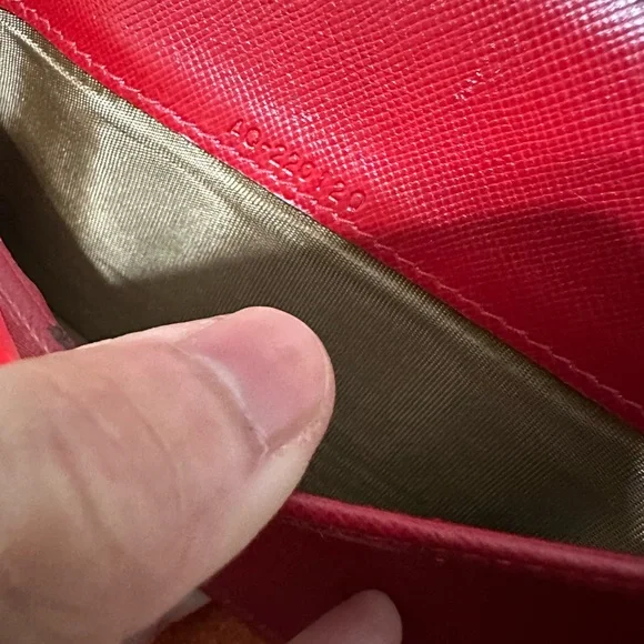 SALVATORE FERRAGAMO ❤️🌟RED LONG WALLET ⭐️